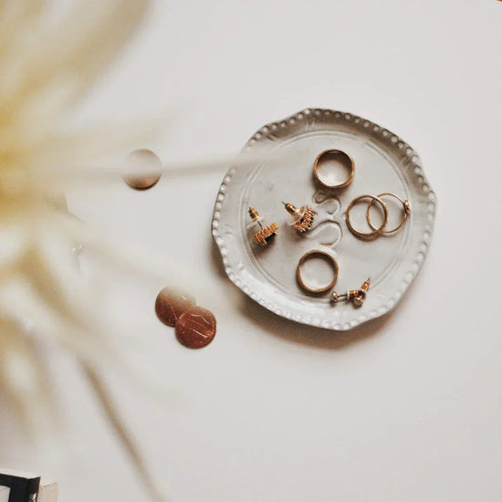 The Timeless Journey of Jewelry: Lore and Trends Explained - Miraelia jewelry&Accessories