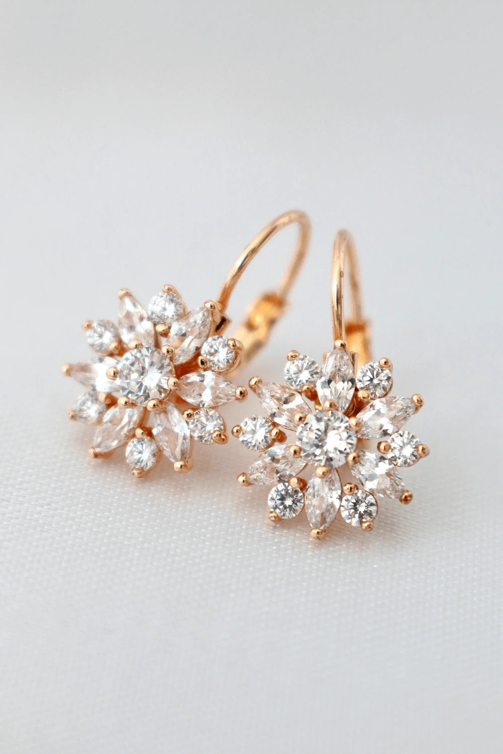 Diamond Sunflower Huggies Earrings 18K Gold Plated - Miraelia Jewelry - Miraelia jewelry&Accessories
